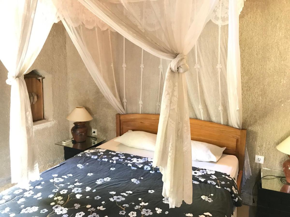 Satria Bungalow Uluwatu  Luaran gambar