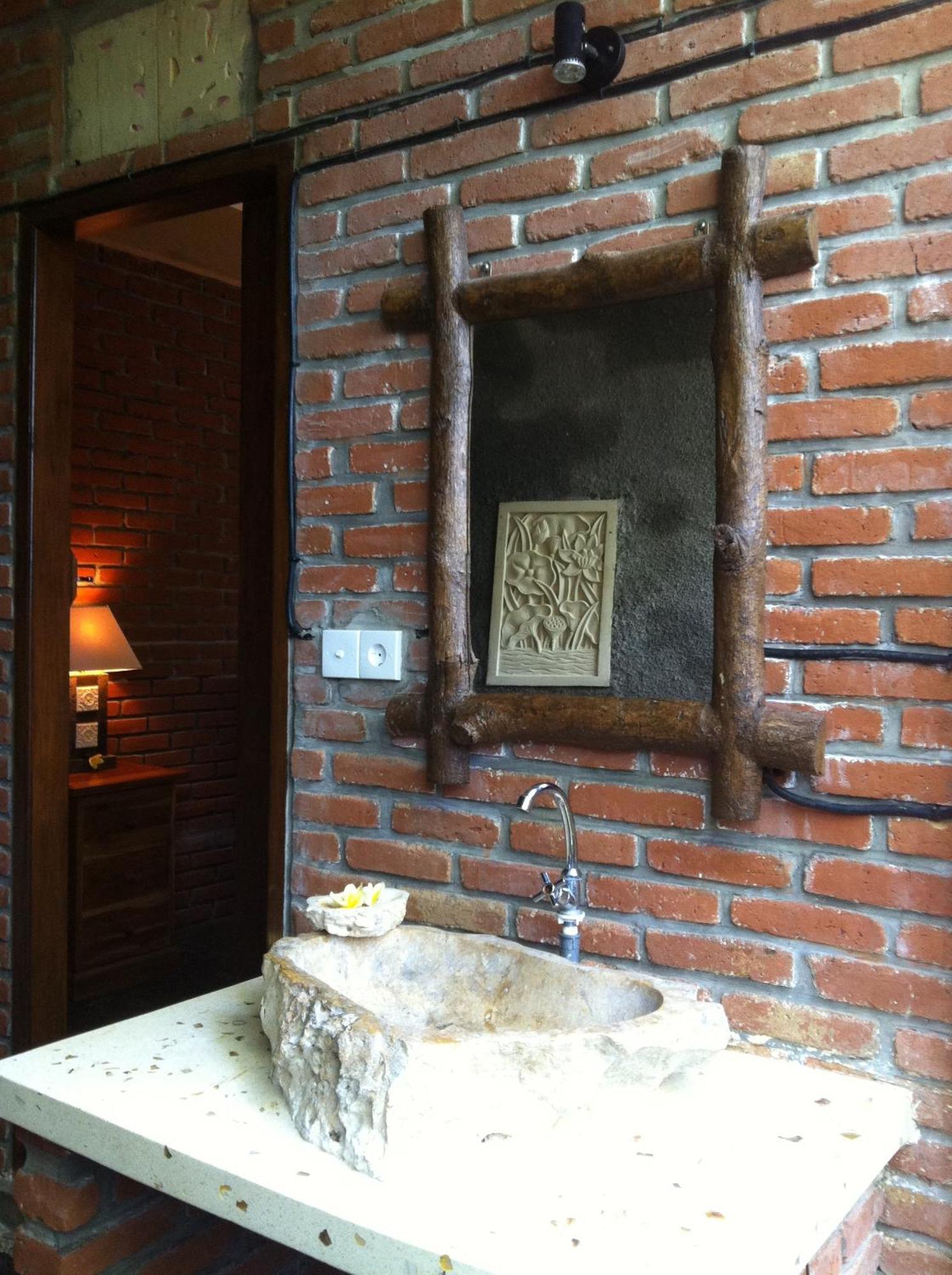Satria Bungalow Uluwatu  Luaran gambar