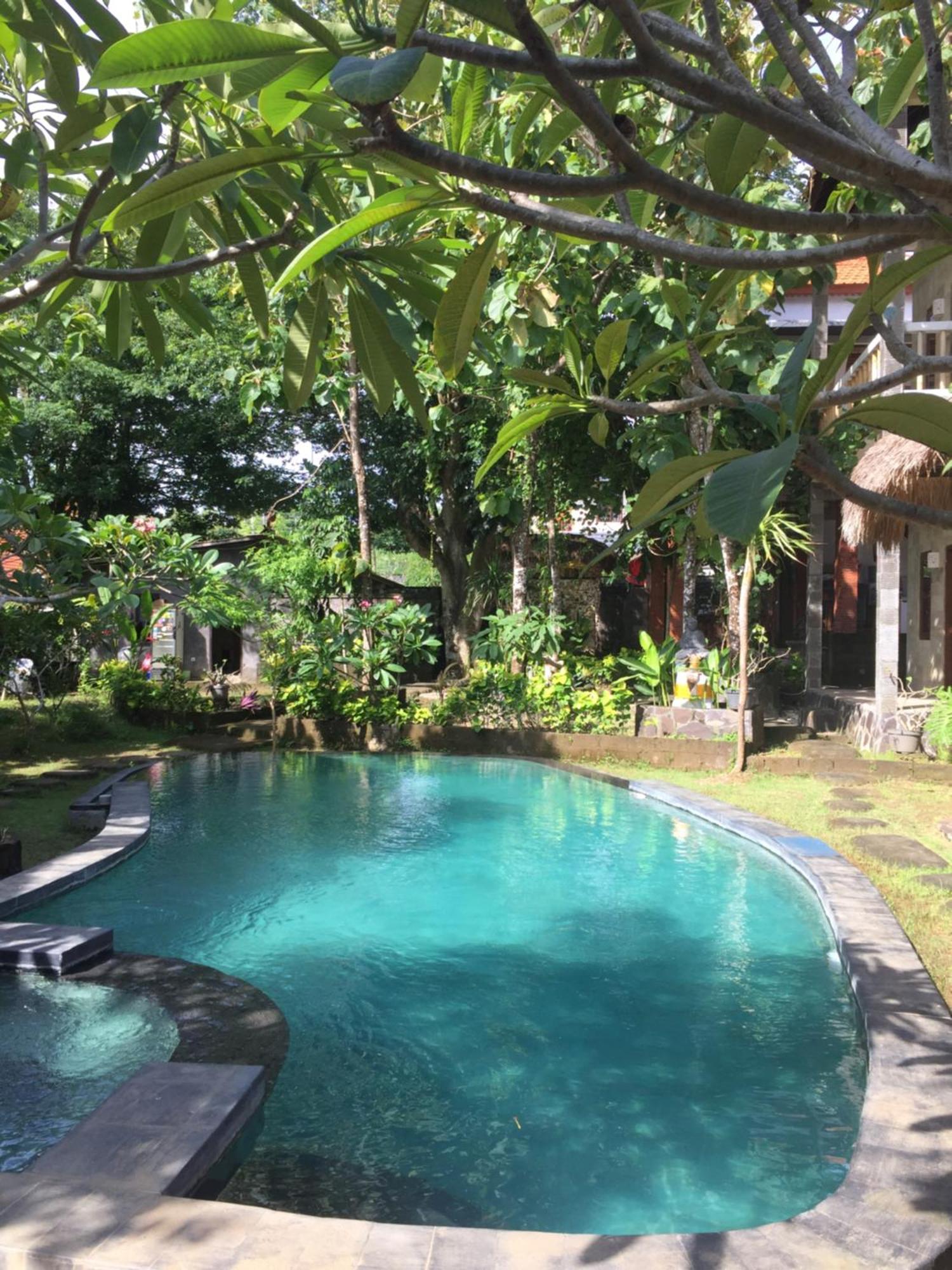 Satria Bungalow Uluwatu  Luaran gambar