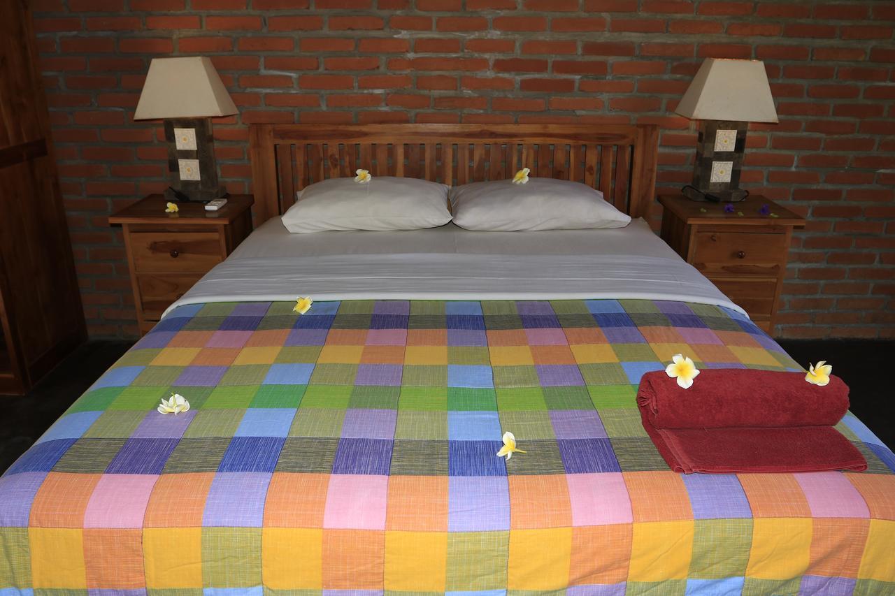 Satria Bungalow Uluwatu  Luaran gambar