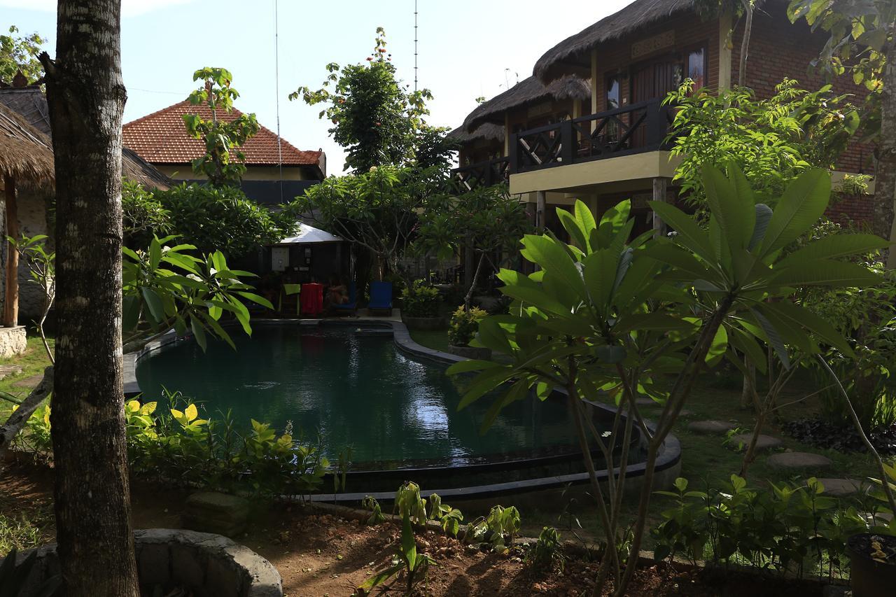 Satria Bungalow Uluwatu  Luaran gambar