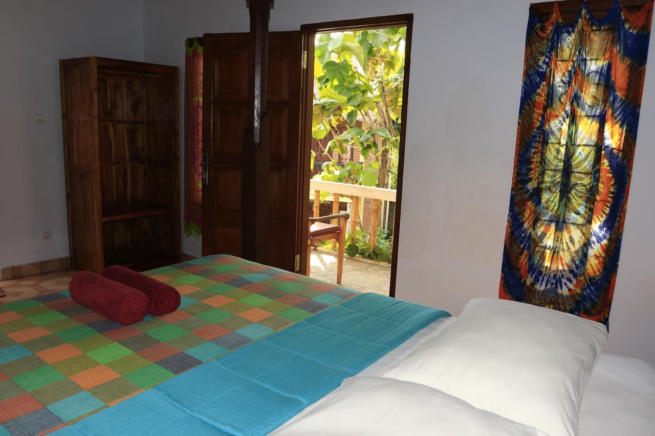 Satria Bungalow Uluwatu  Luaran gambar