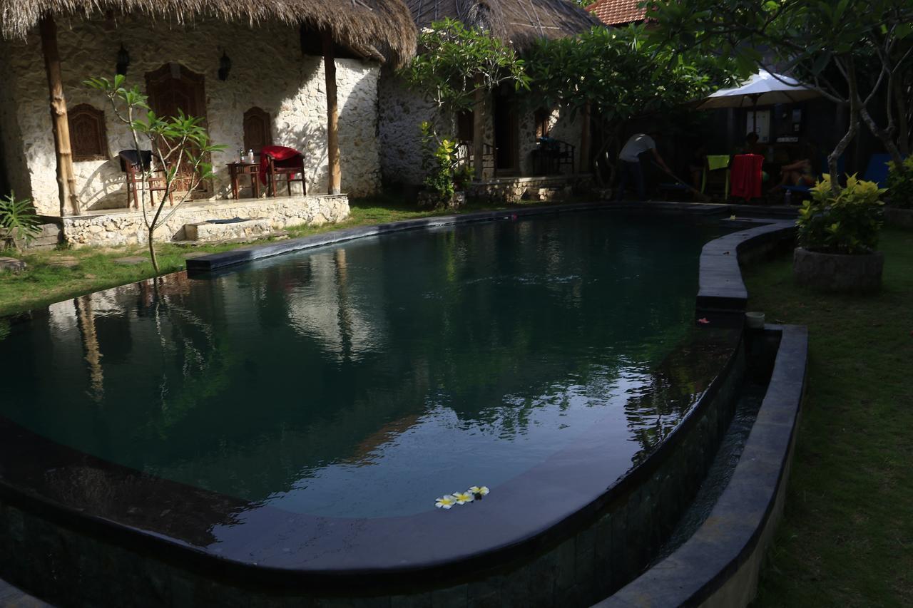 Satria Bungalow Uluwatu  Luaran gambar